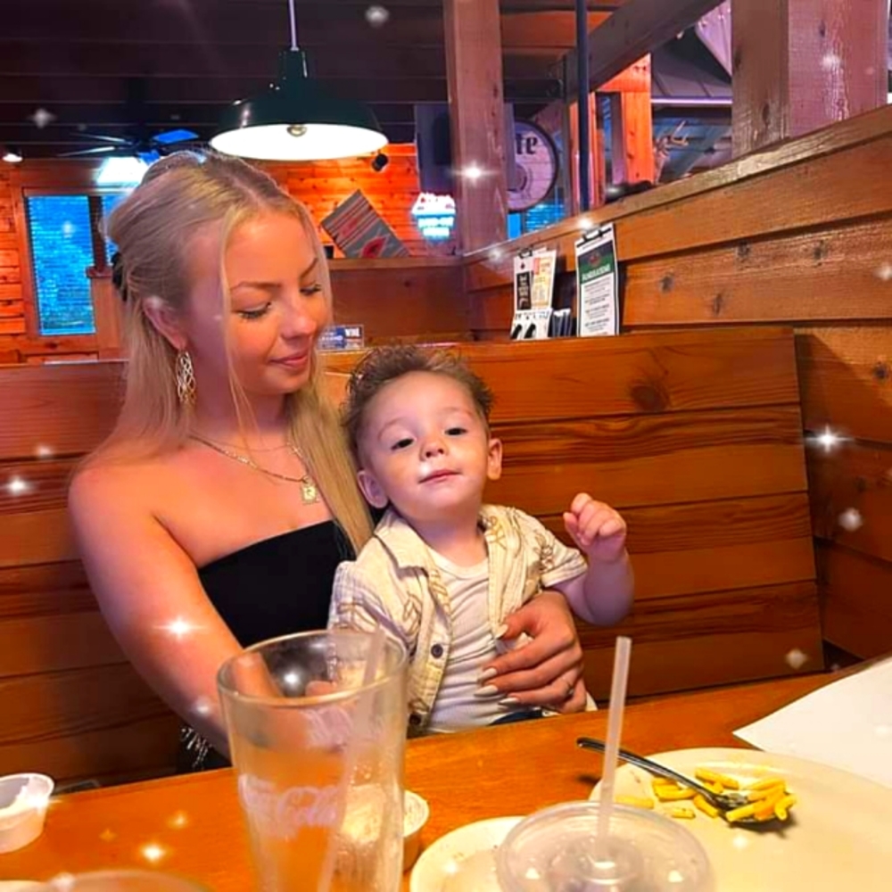 Meet your Posher, Rae